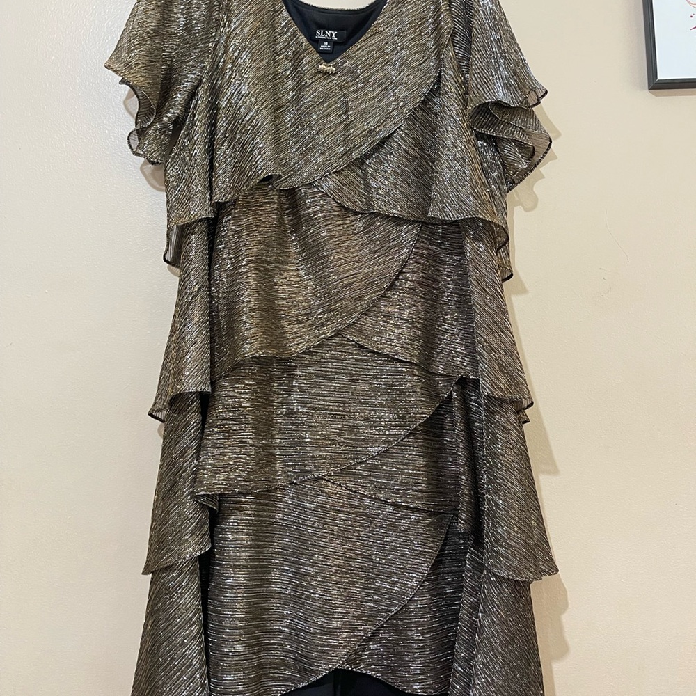 SLNY Gold & Black Sparkle Metallic Tiered Ruffle Dress